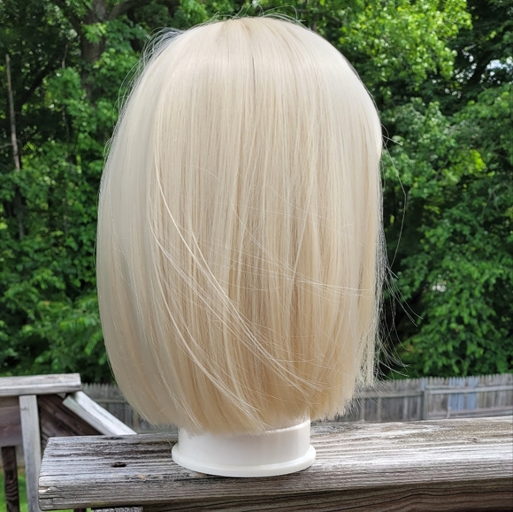 Nayoo bob style cut wig - Picture 6 of 12